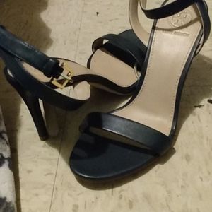 New women's Tory Burch heels new